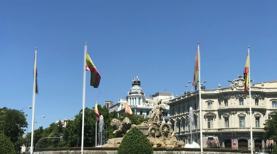 THY İle Grand İspanya ve Endülüs Turu 6 Gece 7 Gün BCN-MAD