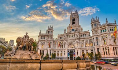 Pegasus İle Ekspres İspanya Turu / 4 Gece Otel Konaklaması  BCN- MAD / Vizeli