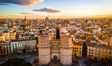 Pegasus Hava Yolları İle Grand İspanya ve Endülüs Turu / 6 Gece Otel Konaklaması MAD-BCN	Tüm Turlar Dahil
